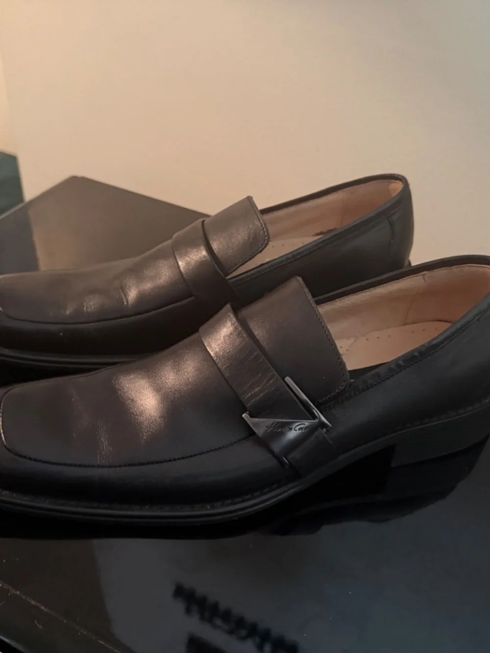 Kenneth Cole men’s leather